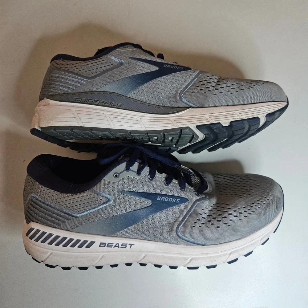 Brooks Beast 20 Mens Running Shoes Grey Navy Blue Wide 2E 1103272E491 Size 12